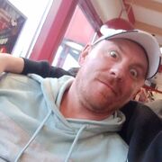  ,  Oleg, 37