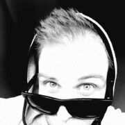  ,   Mikki, 35 ,   ,   , c , 