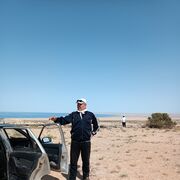  ,  Ali, 52