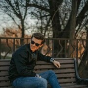  ,  Alex, 39