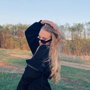  ,   Lila, 25 ,   