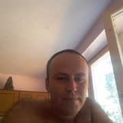  ,  Nik, 39