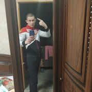  --,   Dominik, 33 ,   ,   