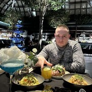 ,   Tony, 33 ,   ,   