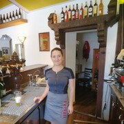  ,   Victoria, 43 ,   ,   