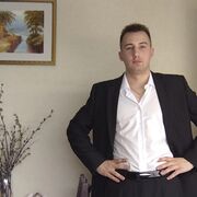  ,  Maxim, 23