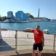 ,   Leonid, 44 ,   ,   , 