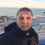  ,   Alex, 30 ,   c 
