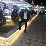  -,   Edgar, 40 ,   ,   , c 