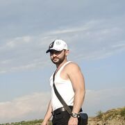  ,  Alex, 34
