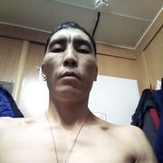  ,   Alex, 40 ,   