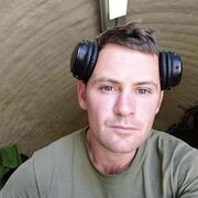  ,  Eric Ben, 49