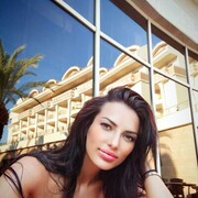  ,   Naya, 32 ,     