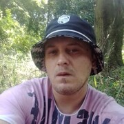  ,  Denis, 38