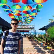  ,  Rihard, 23