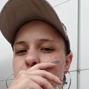  , 