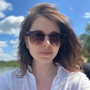  ,   Julia, 34 ,   c 