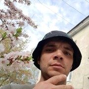  ,   Gari, 33 ,   ,   