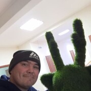  ,  Ruslan, 37