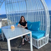  ,   Anna, 44 ,  