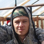  ,  Andrey, 40