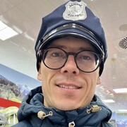  ,   Denis, 30 ,   ,   , c , 