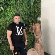  ,   Armen, 35 ,   ,   