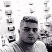  ,  Vadim, 32