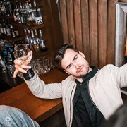  ,   Mike, 34 ,     
