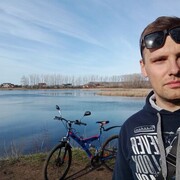  ,  Alex, 33