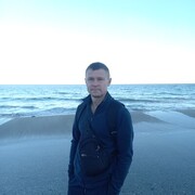  ,  Maksim, 43