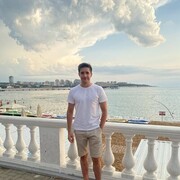  ,   Alex, 28 ,   