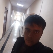  ,  Ulugbek, 32