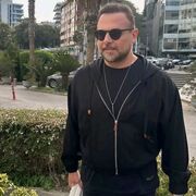  Quito,   English, 57 ,   ,   