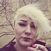  ,  Alexandra, 27