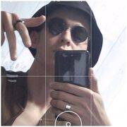  ,  Nail, 22
