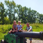  ,   Mircha, 46 ,   ,   