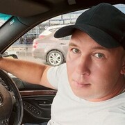  ,   Viktor, 39 ,   ,   