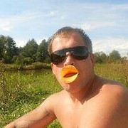  ,   Viktor, 41 ,   