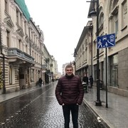  ,   Vlad, 31 ,   
