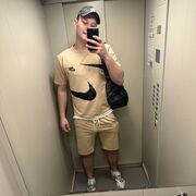  ,   Mark, 27 ,   ,   