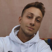  ,   Artur, 28 ,   ,   
