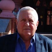  ,  Engenij, 74