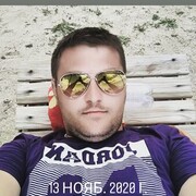  ,  Anton, 32