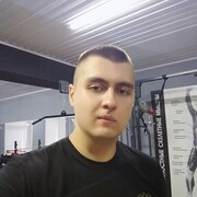  ,  Nik, 26