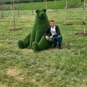  ,  Viktor, 33