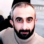  ,  Artur, 30