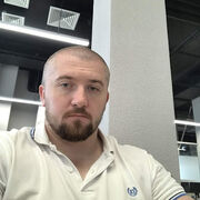  ,  Aleks, 36