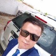  ,  Roman, 32