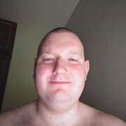  ,  Jevgenij, 28